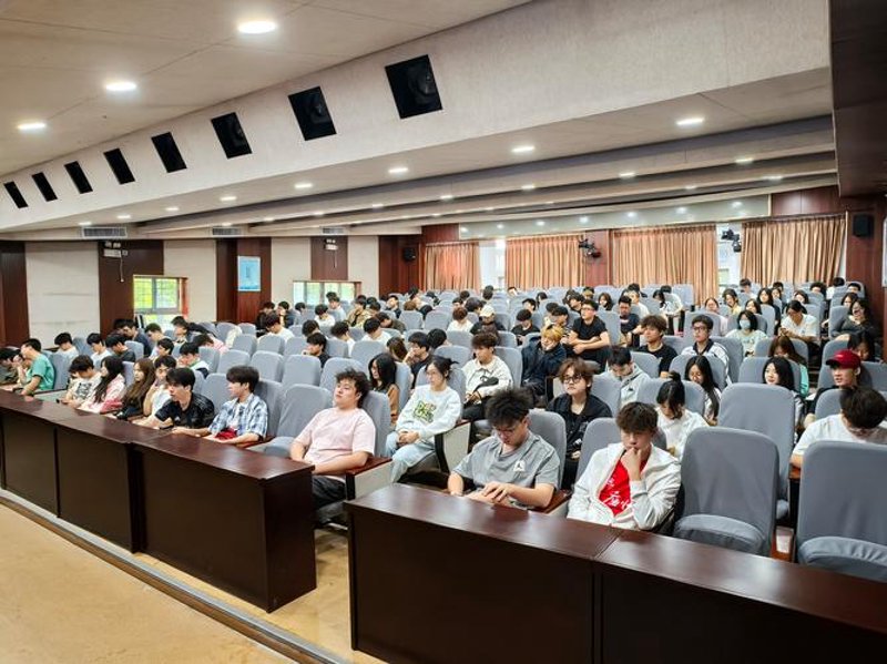 高考志愿填报选购指南：助你敲开梦想之门